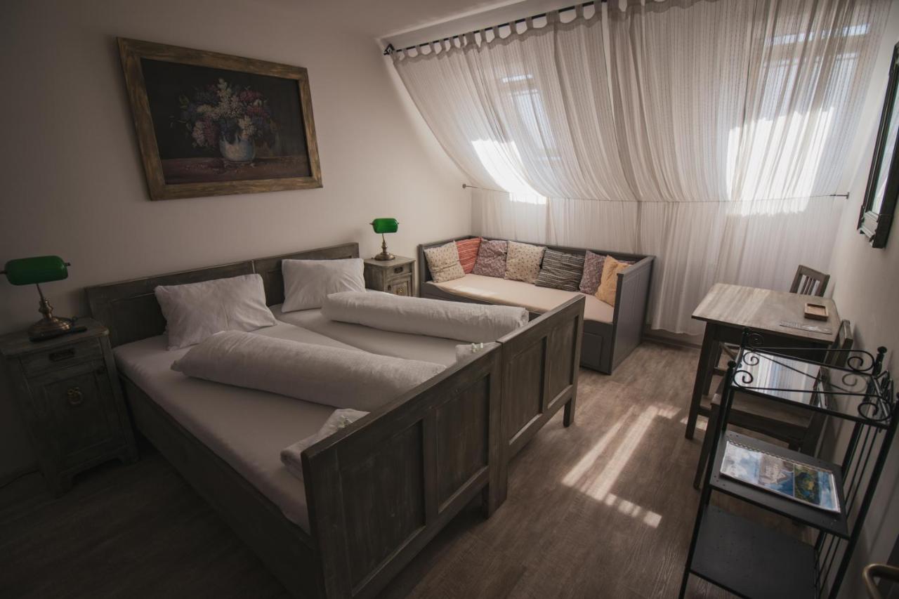 Penzion U Svarcu Zduchovice Екстериор снимка